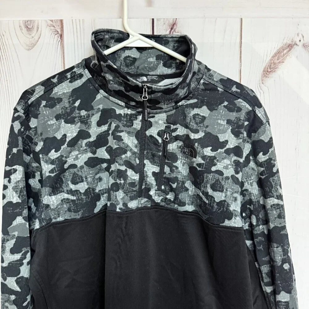The North Face Men’s 1/4-Zip Pullover Large‎ Black/Camo Chest Pocket EUC